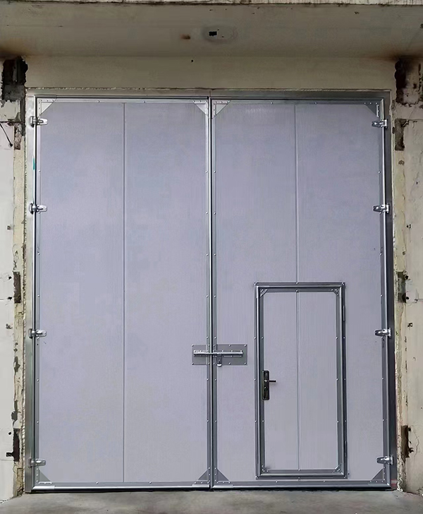 卓尼工业平开门