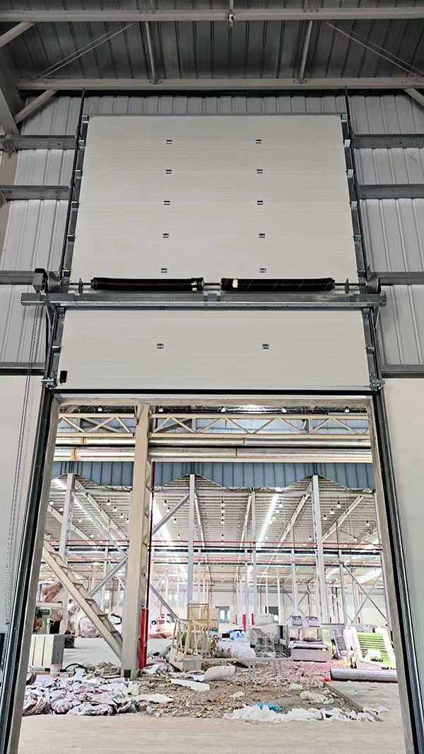 卓尼工业提升门