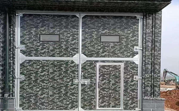 卓尼工业平开门