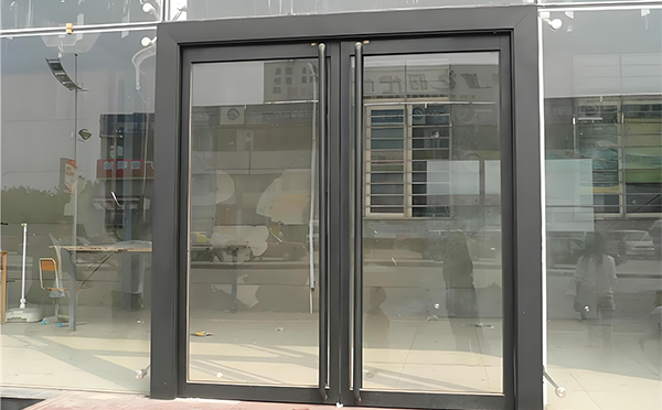卓尼玻璃地弹门