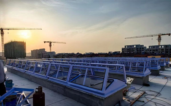 消防卓尼排烟窗工作原理