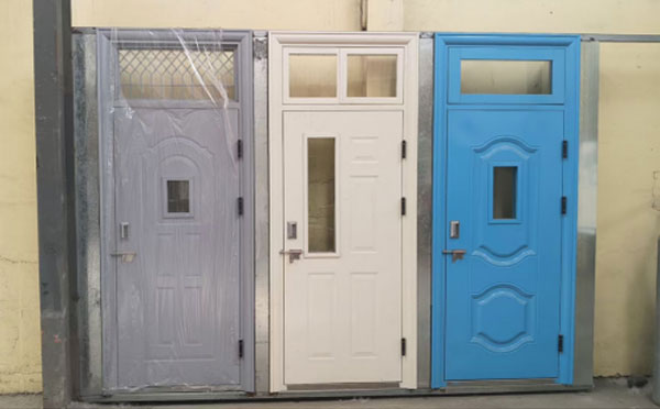 卓尼学校教室门