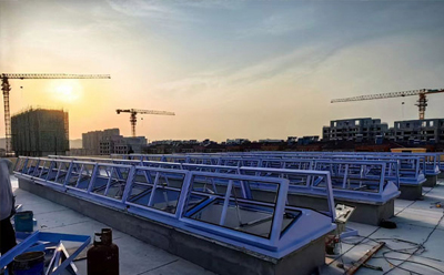 消防卓尼排烟窗开启角度