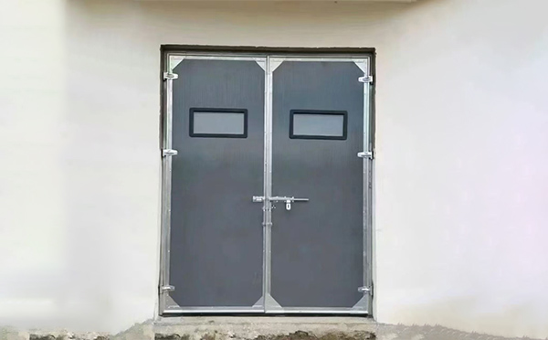 卓尼工业门在高温作业区域的运行表现