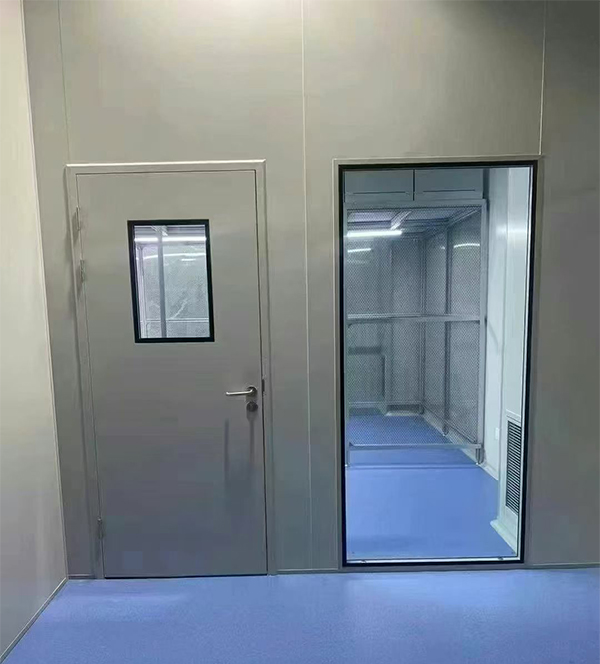 学校教学楼完成卓尼防火门标准化安装